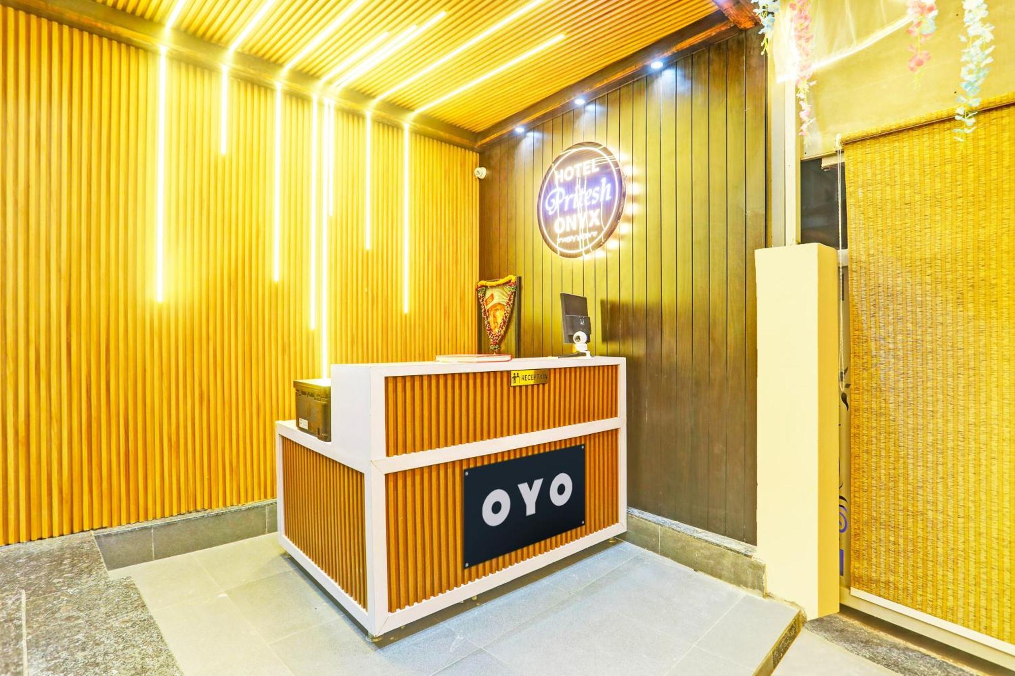 Hotel O Pritesh Onyx Nagpur Buitenkant foto