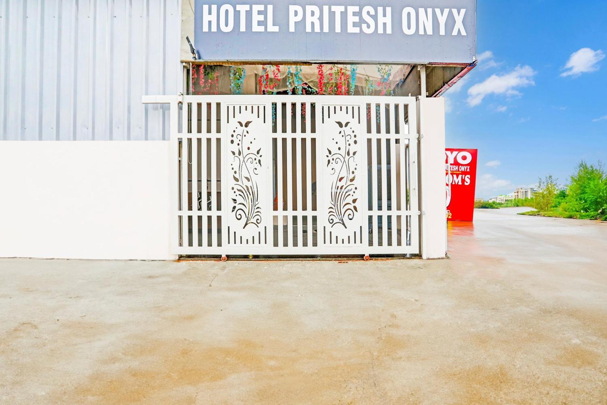 Hotel O Pritesh Onyx Nagpur Buitenkant foto